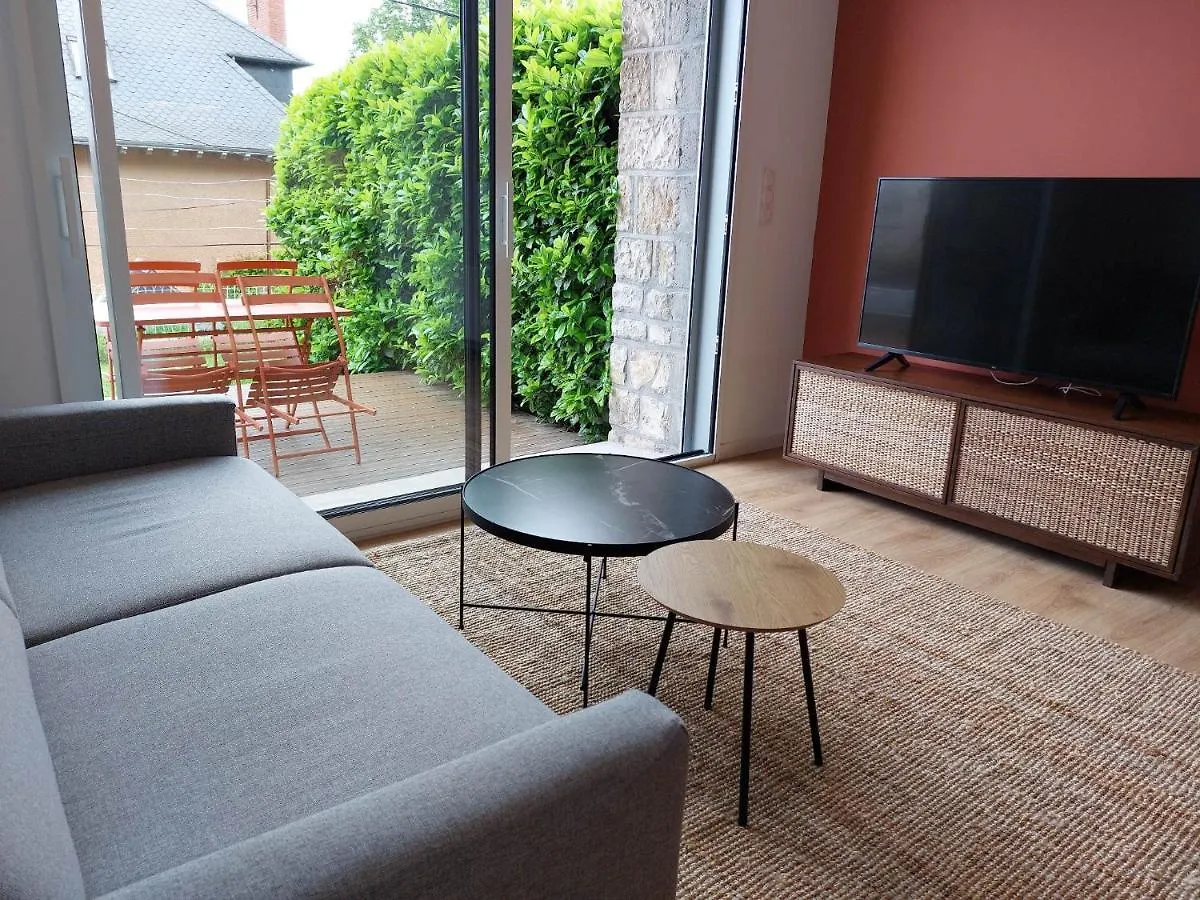 La Villa Bompard*** 50M² Coeur De Ville Avec Terrasse 로데즈 0*,  프랑스