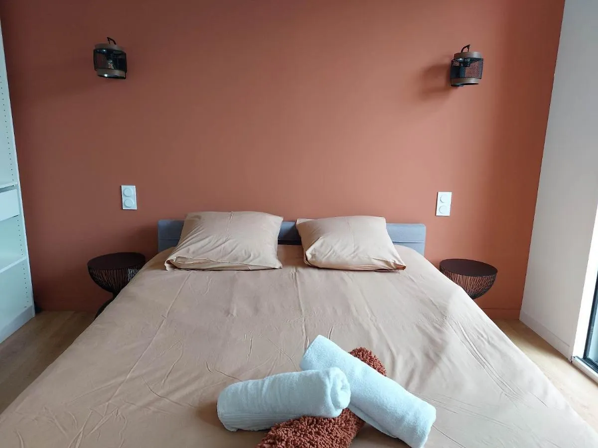 La Villa Bompard*** 50M² Coeur De Ville Avec Terrasse 로데즈 프랑스